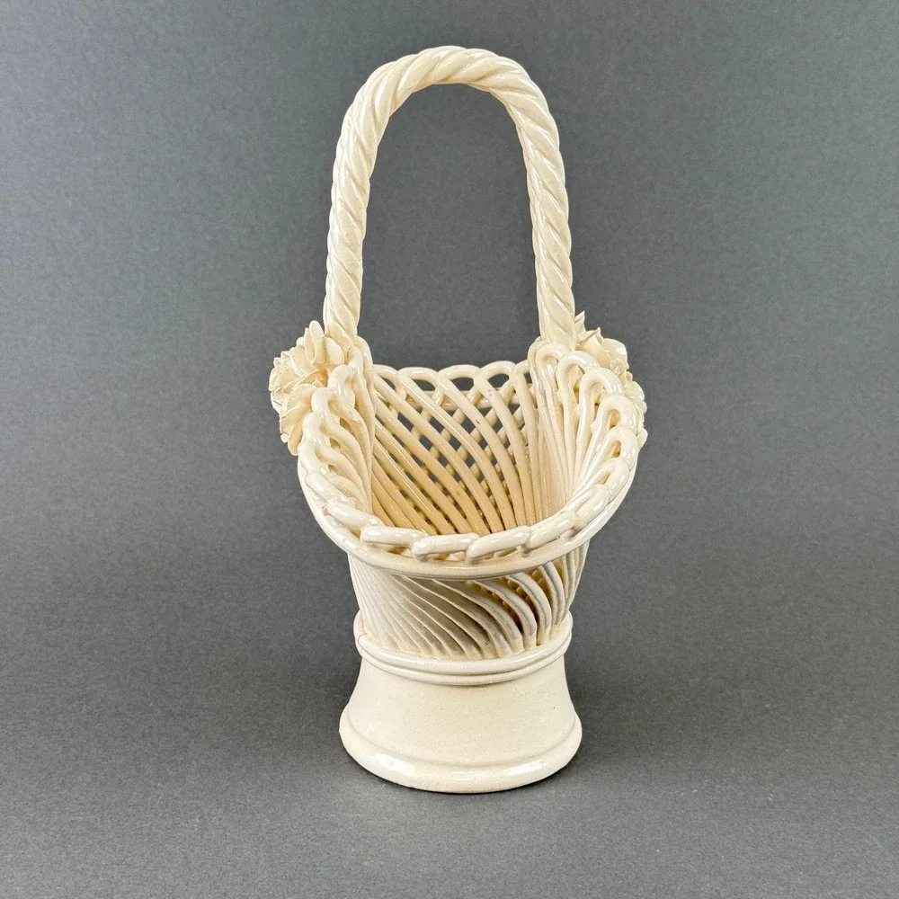 Ceramic Lattice‎ Basket Vintage Cream Floral Rose Twisted Handle 9.5in Excellent